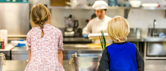 children watching chef