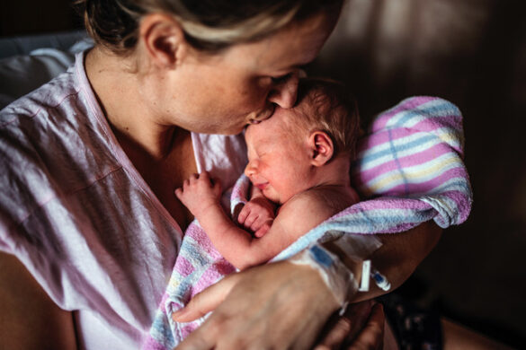 Sasha-Faint-photography-mum-and-newborn
