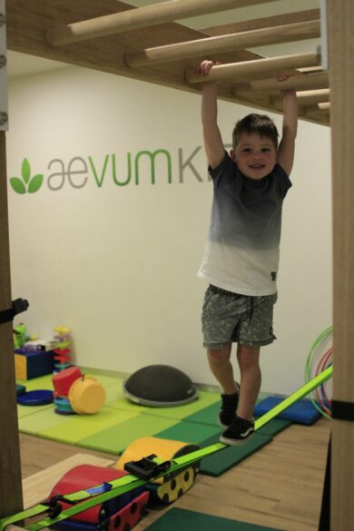 Child using physio equipment in Aveum Kids physio clinic in the Sutherland Shire
