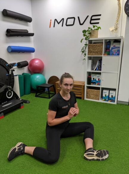 Seated hip rotation