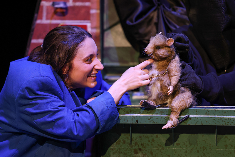 Merrigong Theatre Company Presents Ratburger
